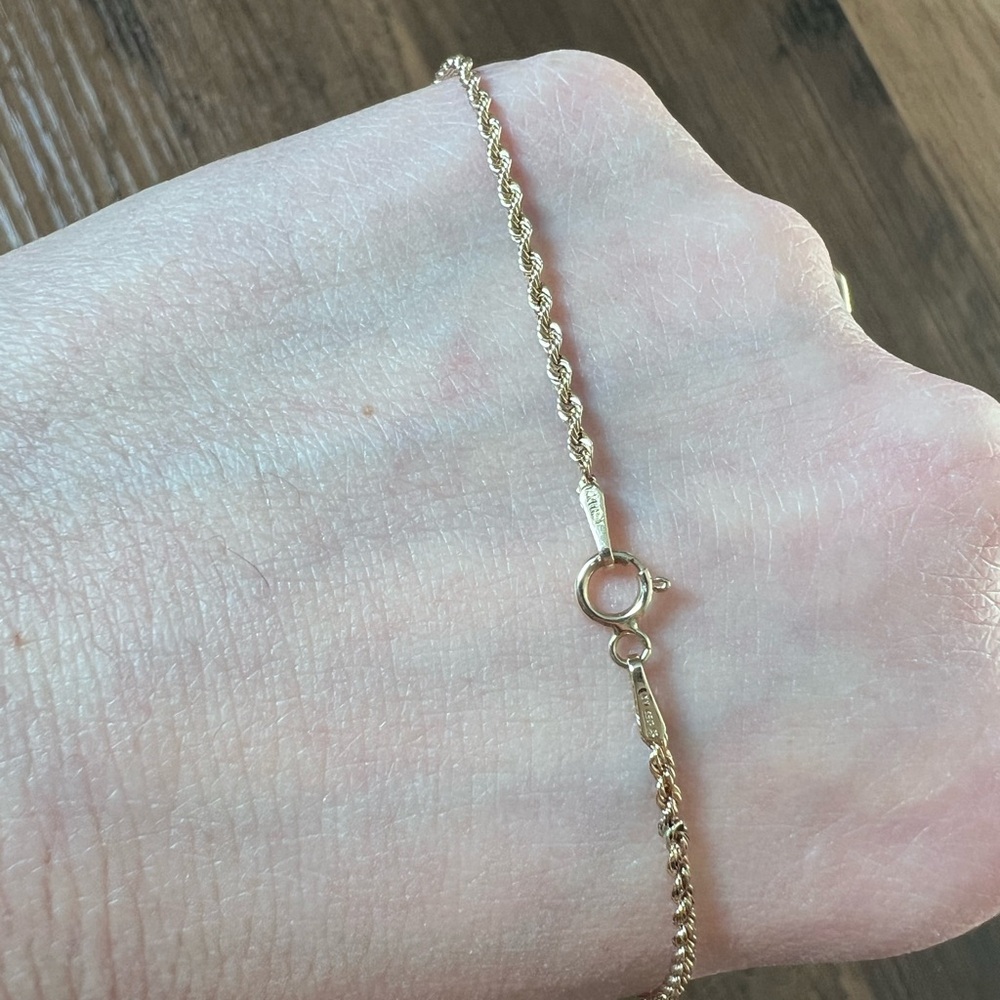 Elegant Gold rope Chain Necklace 14k Gold - Picture 3 of 4